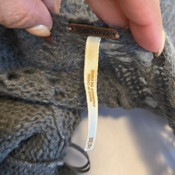 Free People Hearth & Home Gray Sweater Tunic - Picture 8 of 9